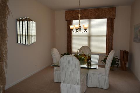 5227 Galloway Dr, Hoffman Estates, IL 60192 photo 8