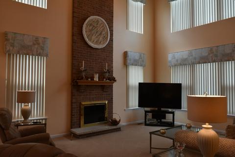 5227 Galloway Dr, Hoffman Estates, IL 60192 photo 13