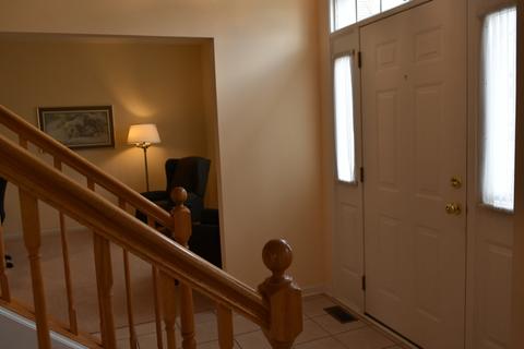 5227 Galloway Dr, Hoffman Estates, IL 60192 photo 3