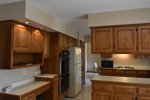 1529 Laburnum Rd, Hoffman Estates, IL 60192 photo 12