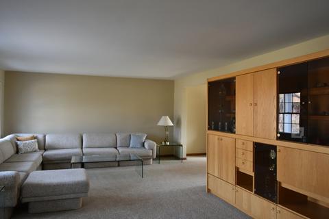 1529 Laburnum Rd, Hoffman Estates, IL 60192 photo 5
