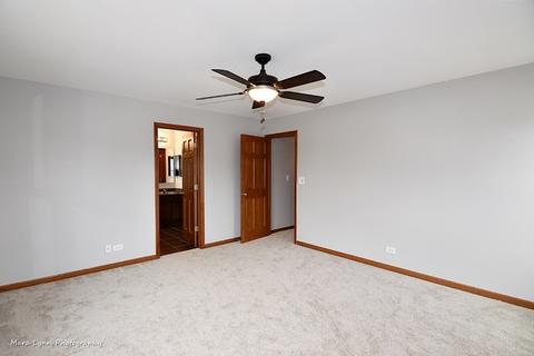 427 Acushnet St, Elgin, IL 60124 photo 14