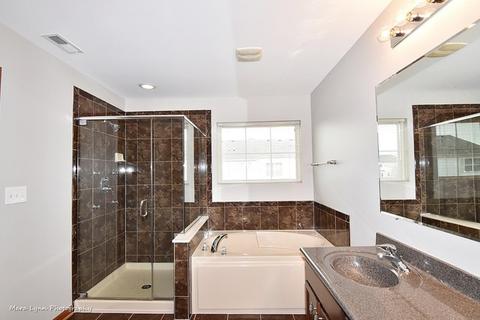 427 Acushnet St, Elgin, IL 60124 photo 15