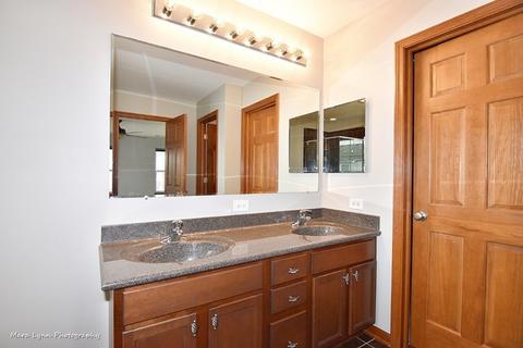 427 Acushnet St, Elgin, IL 60124 photo 16