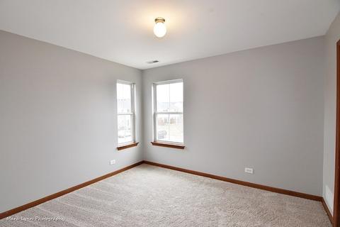 427 Acushnet St, Elgin, IL 60124 photo 20