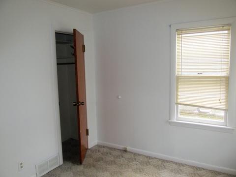 1611 Meadow Ln, Mchenry, IL 60050 photo 9