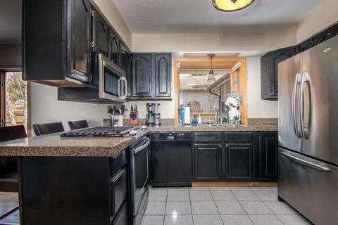 7961 Windspoint Rd, Roscoe, IL 61073 photo 8