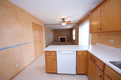 2113 Winding Lakes Dr, Plainfield, IL 60586 photo 9