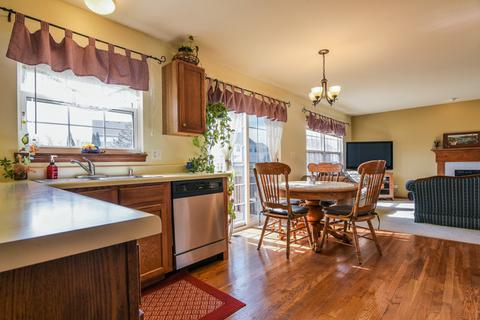 2011 Steward Ln, Plainfield, IL 60586 photo 8