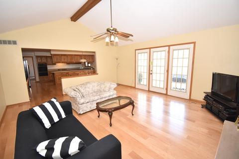 416 Ridgemoor Dr, Willowbrook, IL 60527 photo 14