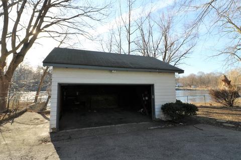 421 La Fox River Dr, Algonquin, IL 60102 photo 11