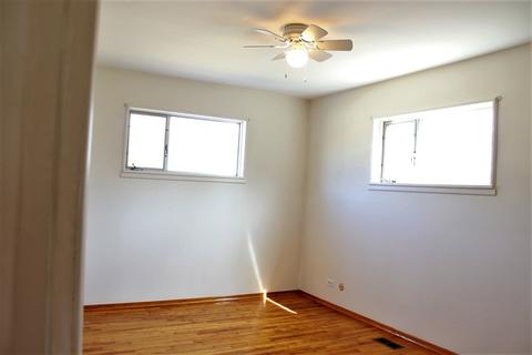 425 Apache Ln, Hoffman Estates, IL 60169 photo 21