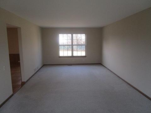 826 Baltusrol Dr, Elgin, IL 60123 photo 5