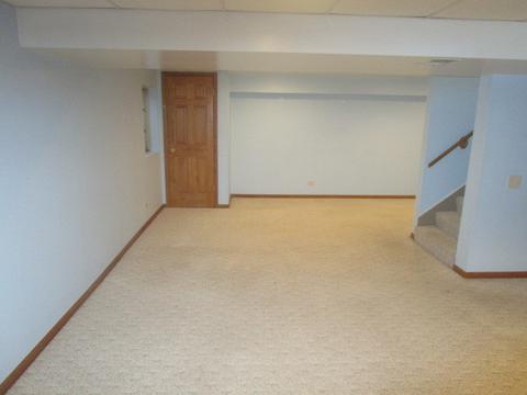 826 Baltusrol Dr, Elgin, IL 60123 photo 16