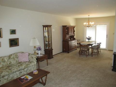 1389 Meyer Rd, Hoffman Estates, IL 60169 photo 5