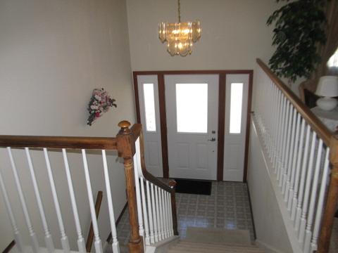 1389 Meyer Rd, Hoffman Estates, IL 60169 photo 2