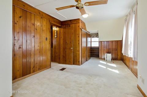 558 Miller Dr, Elgin, IL 60123 photo 7