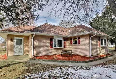 120 S Lawrence St, Cherry Valley, IL 61016 photo 1
