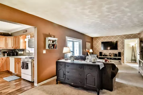 120 S Lawrence St, Cherry Valley, IL 61016 photo 4