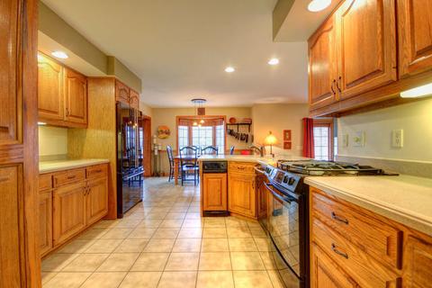 2017 Bentbrook Dr, Champaign, IL 61822 photo 8