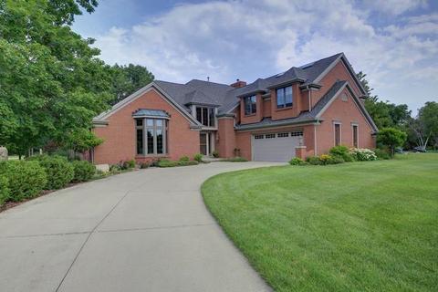 2017 Bentbrook Dr, Champaign, IL 61822 photo 1