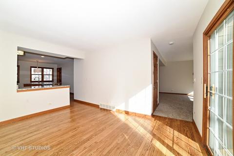 554 Shagbark Dr, Elgin, IL 60123 photo 5