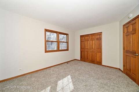 554 Shagbark Dr, Elgin, IL 60123 photo 10