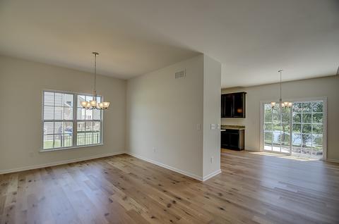 922 Bailey Rd, Sycamore, IL 60178 photo 9