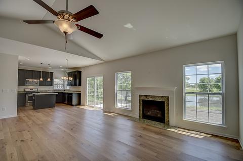 922 Bailey Rd, Sycamore, IL 60178 photo 13