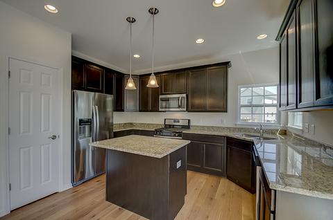 922 Bailey Rd, Sycamore, IL 60178 photo 10