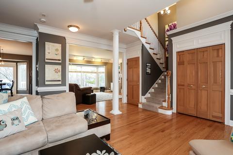 253 Hawk Hollow Dr, Bartlett, IL 60103 photo 5