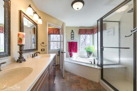 295 Stonegate Rd, Algonquin, IL 60102 photo 16