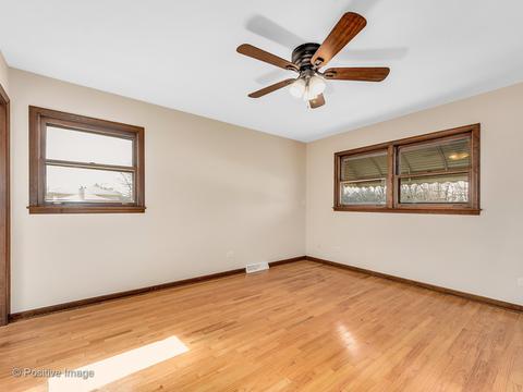 7326 Summit Rd, Darien, IL 60561 photo 8
