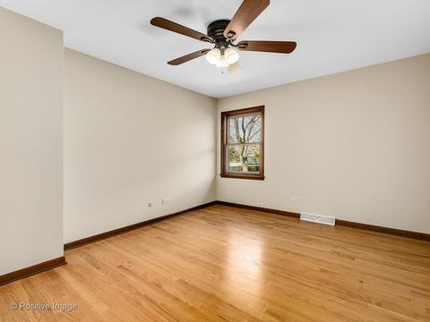 7326 Summit Rd, Darien, IL 60561 photo 12