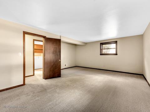 7326 Summit Rd, Darien, IL 60561 photo 15