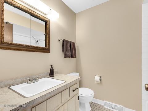 7326 Summit Rd, Darien, IL 60561 photo 11