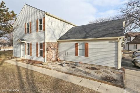 2440 Devonshire Ct, Aurora, IL 60502 photo 1