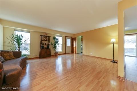 2440 Devonshire Ct, Aurora, IL 60502 photo 4