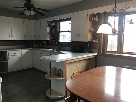 1633 Sunset Dr, Peru, IL 61354 photo 9