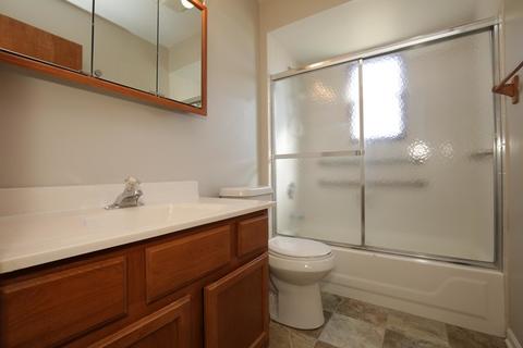 1510 Cobblestone Ct, Johnsburg, IL 60051 photo 13