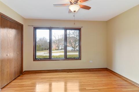 7815 Circle Dr, Burr Ridge, IL 60527 photo 15