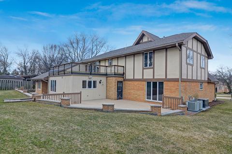 7815 Circle Dr, Burr Ridge, IL 60527 photo 30