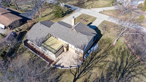 7815 Circle Dr, Burr Ridge, IL 60527 photo 35