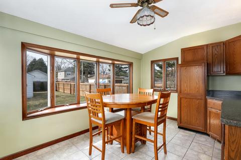 969 E Prairie Ave, Des Plaines, IL 60016 photo 11