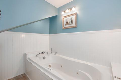 969 E Prairie Ave, Des Plaines, IL 60016 photo 25