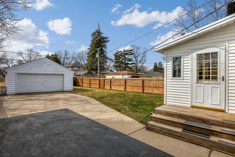 969 E Prairie Ave, Des Plaines, IL 60016 photo 27