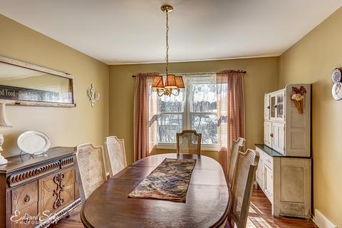 1221 Surrey Ct, Algonquin, IL 60102 photo 5