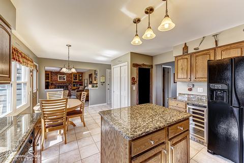 1221 Surrey Ct, Algonquin, IL 60102 photo 9