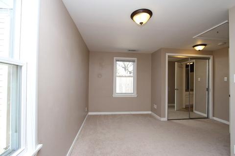 218 S Lyle Ave, Elgin, IL 60123 photo 9