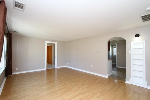 218 S Lyle Ave, Elgin, IL 60123 photo 7